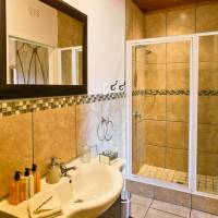 Twin Room with Shower