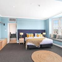 Double Room with Balcony and Sea View (Sunrise Suite)