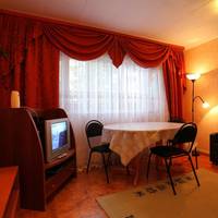 Four-Bedroom Apartment (8 Adults)