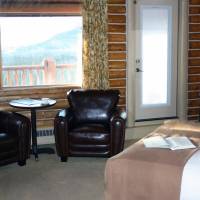 Queen Room with Mountain View