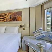 Alex Clover Seaview Room 