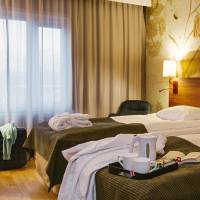 Superior Twin Room with City View