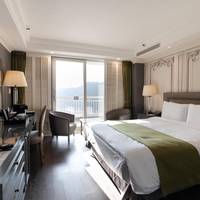 Executive Double Room with Lounge Bar for 2 pax