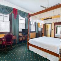 King Room with Spa Bath