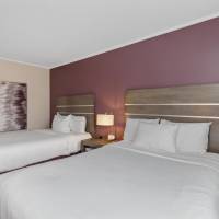 Deluxe Queen Room with Two Queen Beds