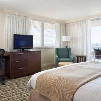 One Bedroom King Suite with Sofa Bed, Water View, Captiva Tower
