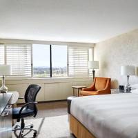 King Room with King Bed