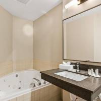 King Suite with Spa Bath