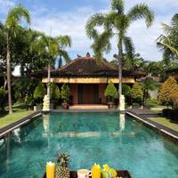 One-Bedroom Joglo Studio (share pool)