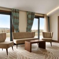 Family Suite with Terrace and City View - Non-Smoking