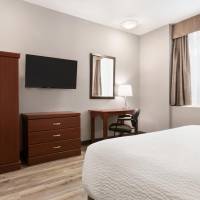 Deluxe Queen Room - Disability Access/Non-Smoking