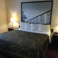 One Bedroom Suite with 1 King Bed Non-Smoking