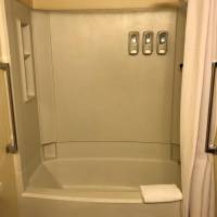 King Room with Bath Tub - Disability Access