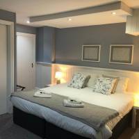 Twin Room with Shower