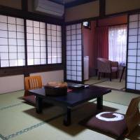 Japanese-Style Superior Twin Room with Private Bathroom