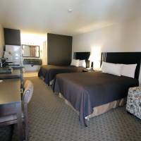 Two Queen Beds with Kitchenette