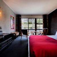 Lodge Queen Room