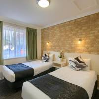 Deluxe Two-Bedroom Apartment