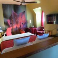 Queen Room