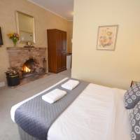 Heritage King Spa Fireplace Room