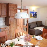 Two-Bedroom Apartment with Mountain View - Annex