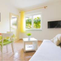 One-Bedroom Apartment with Terrace