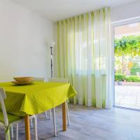 One-Bedroom Apartment with Garden View