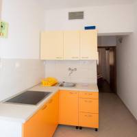 Two-Bedroom Apartment (4-6 Adults)