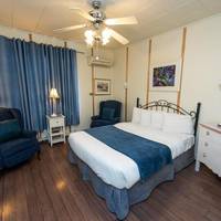 Standard Queen or Double Room