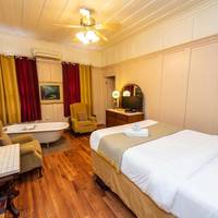 Superior Queen Room