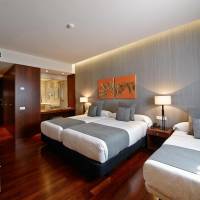 Family Room with Parking
