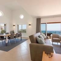 Two-Bedroom Townhouse with Sea View