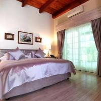 Suite- Standard Garden Manor 1