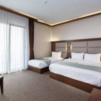 Triple Room with Lake View