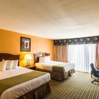 Queen Room with Two Queen Beds - Non-Smoking