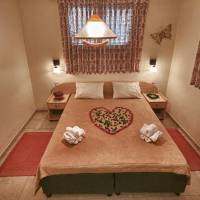 Family Suite (2 Adults + 2 Children)