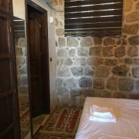 Deluxe Room (2 Adults + 1 Child)