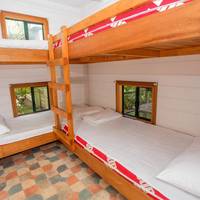 Economy Cabin Sleeps 6