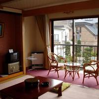 Japanese-Style Twin Room with Shared Bathroom