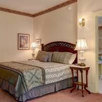 Deluxe Queen Room with Spa Bath (Marlbourough)