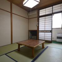 Japanese-Style Twin Room with Shared Bathroom