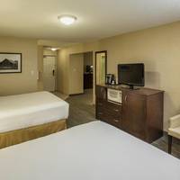 Suite with Two Beds - Non-Smoking