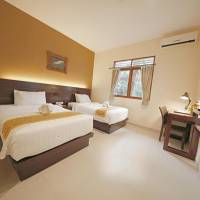 Leopard Deluxe Twin Room