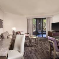 Saguaro 1 King Bed Suite