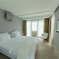 Standard Double Room with Garden View