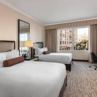 Fairmont Gold Room with Lounge Access