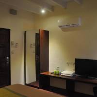 Superior Double Room with Shared Bathroom