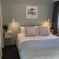 One-Bedroom Apartment (2 Adults)