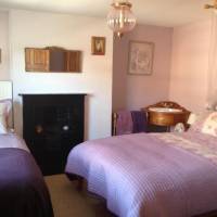 Twin Room with Shared Bathroom