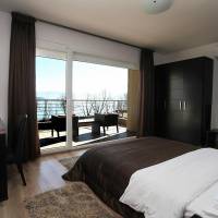 Double or Twin Room with Lake View